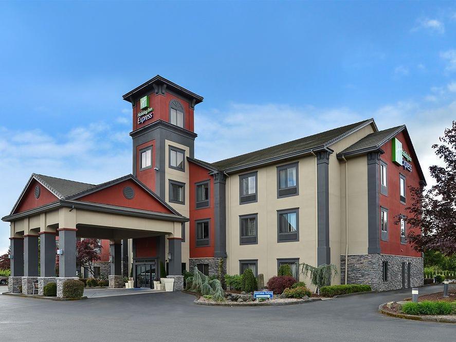 Holiday Inn Express Vancouver North By Ihg Exterior photo