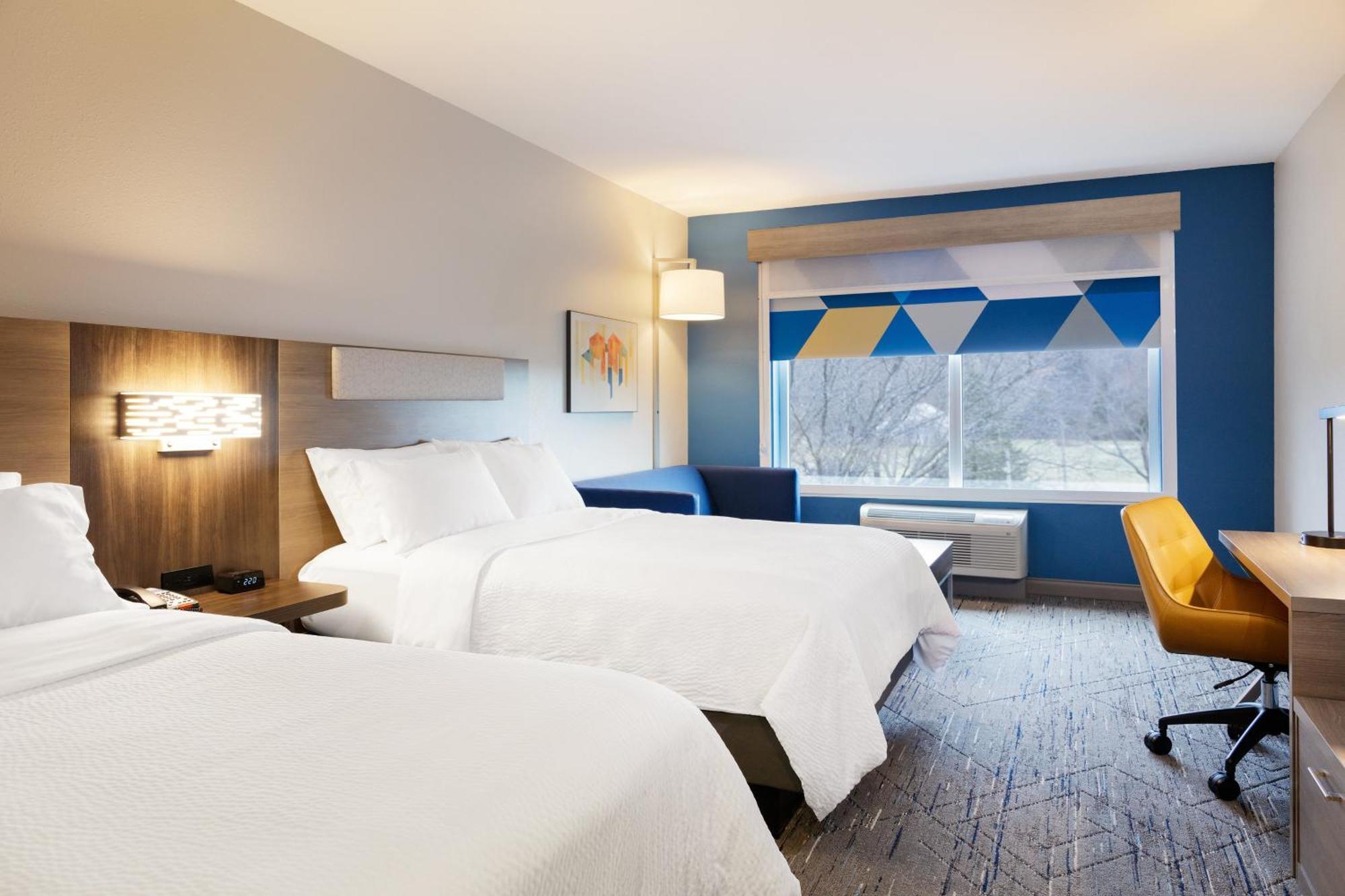 Holiday Inn Express Vancouver North By Ihg Exterior photo